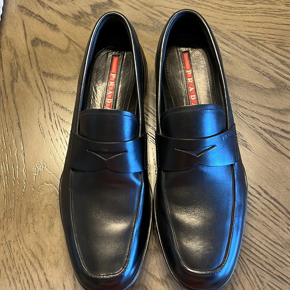 Men Prada size 8.5 US.